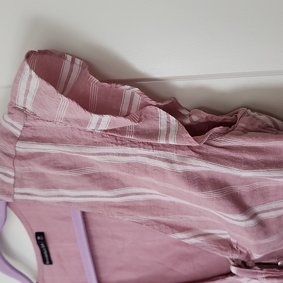 A&F pink and white striped flutter sleeve crop peplum top - Picture 5 of 10